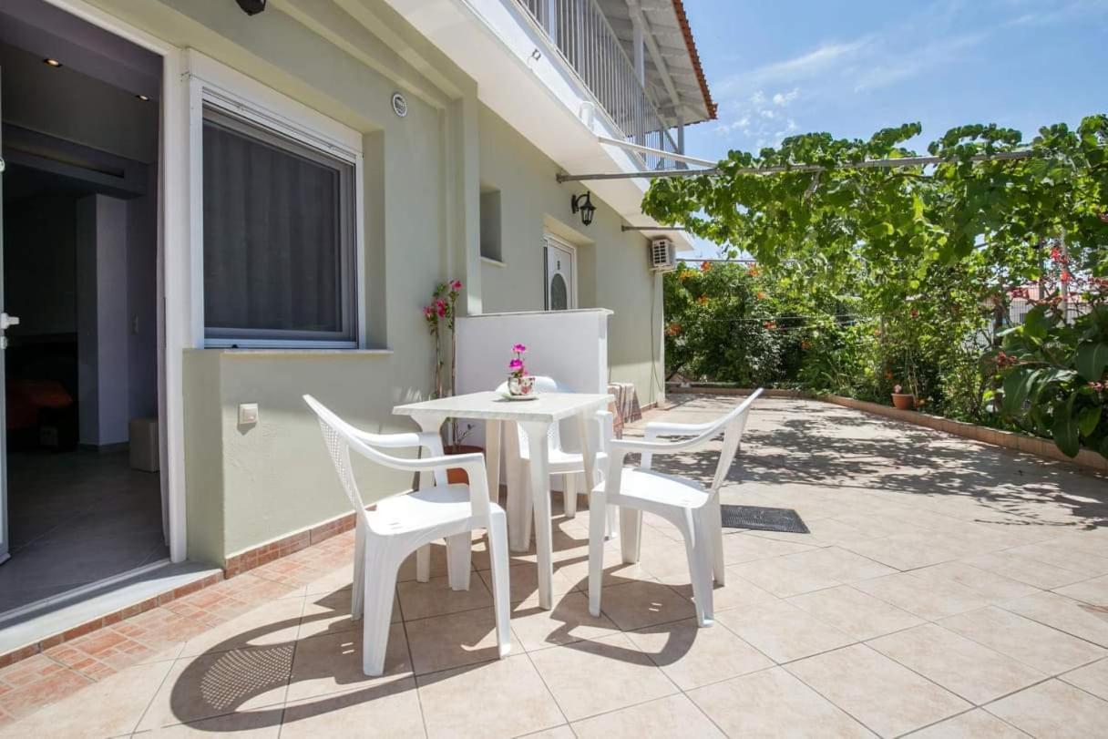 Villa Dimitris Potós Eksteriør bilde