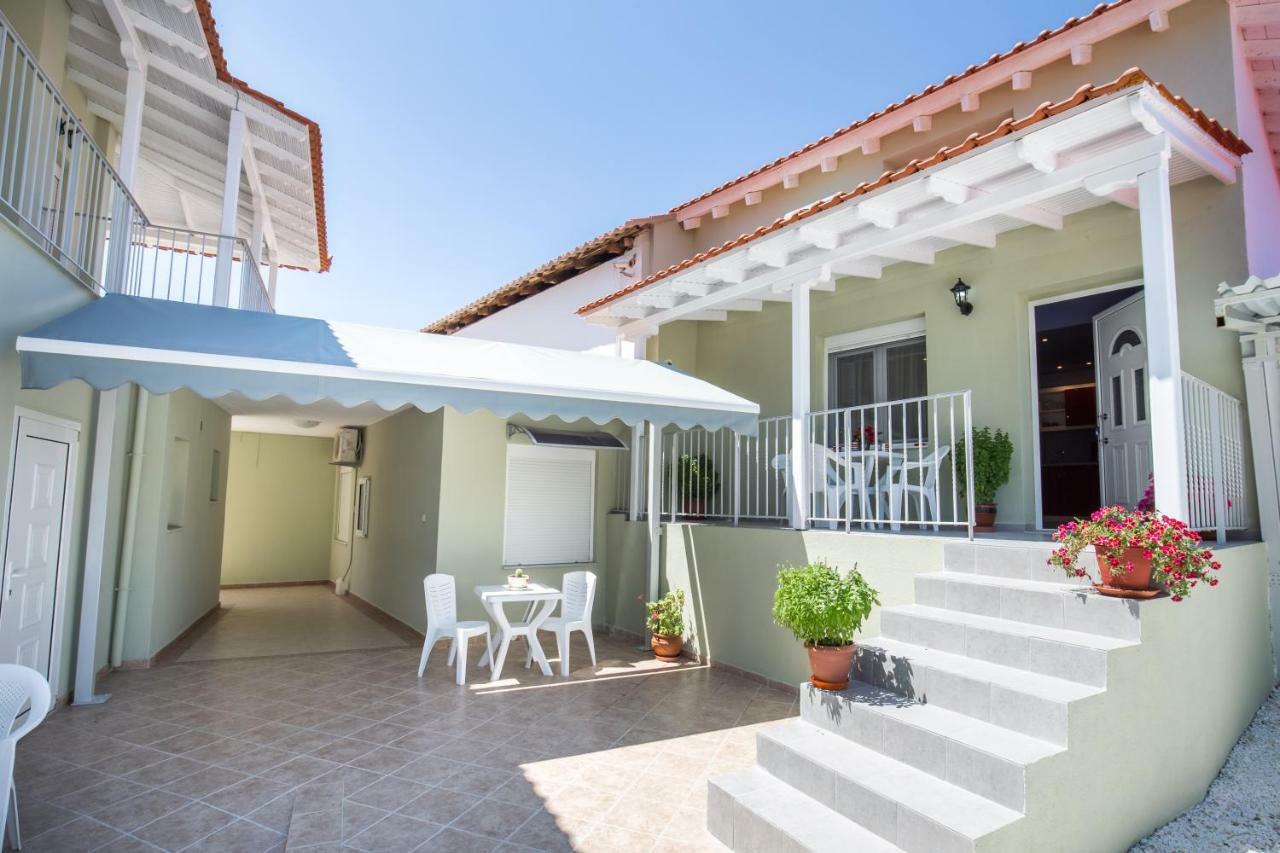 Villa Dimitris Potós Eksteriør bilde